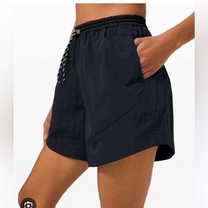 Lululemon evergreen shorts